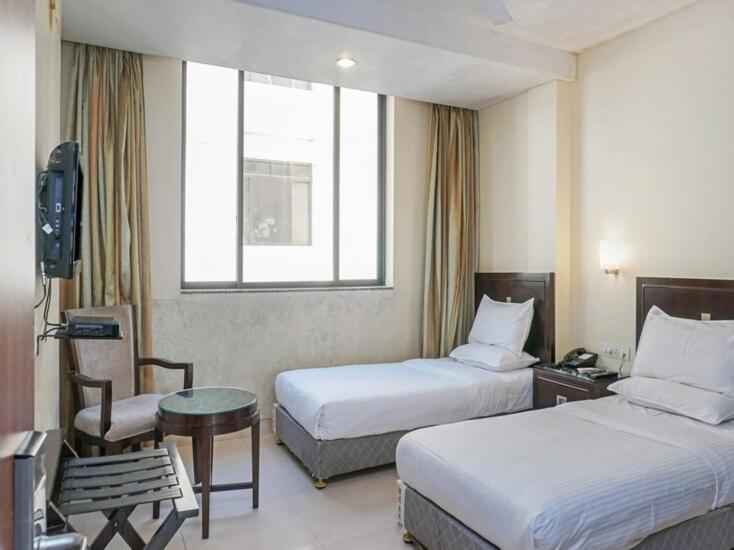Hotel Ashoka, Pune Yerandwane المظهر الخارجي الصورة